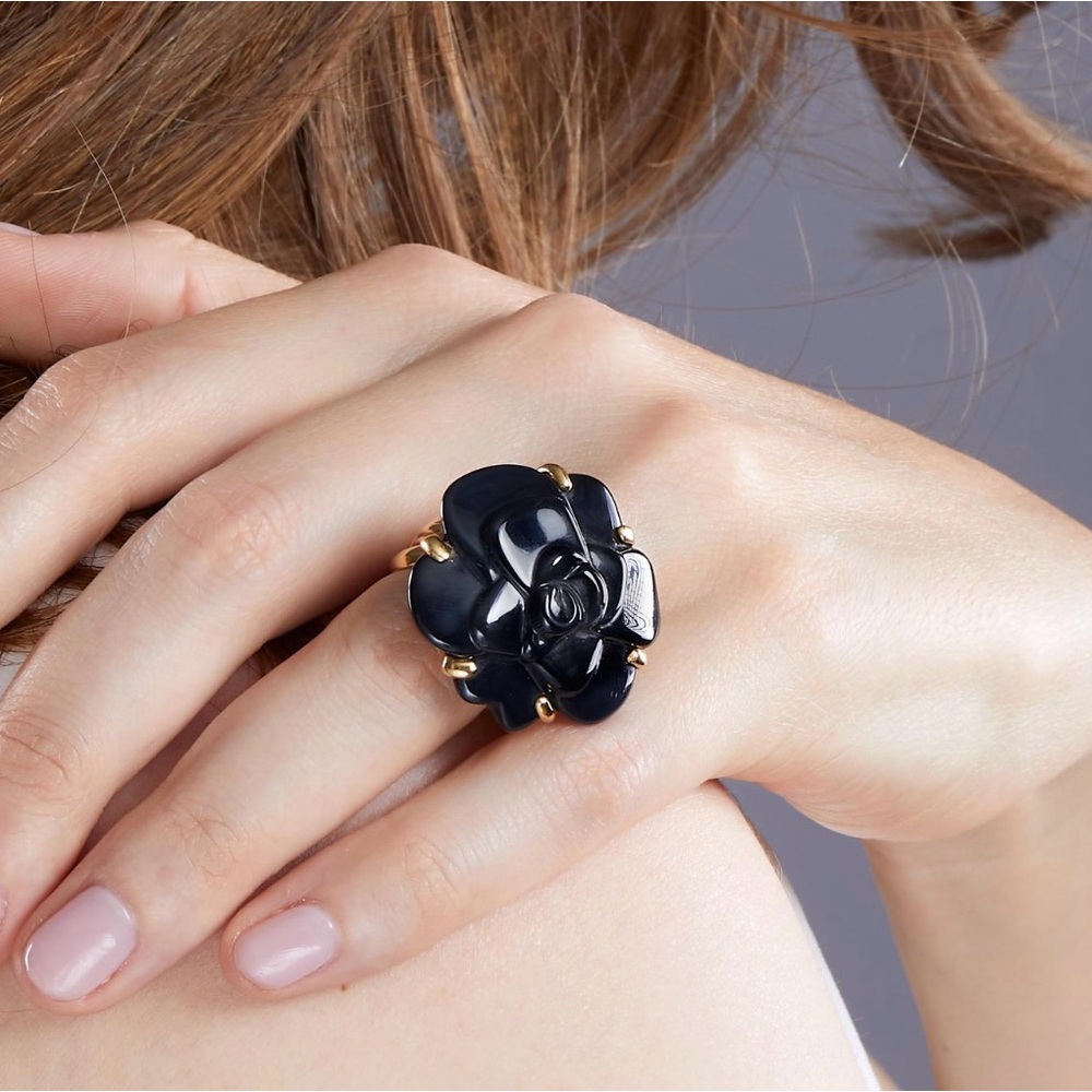 Chanel Onyx and Gold Camellia Ring 18k c2010 France